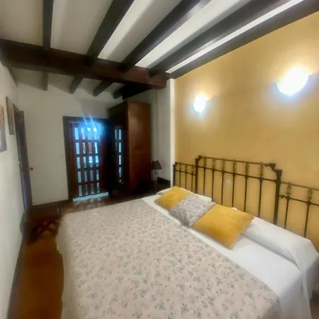 Rural La Pena Casares Kro *