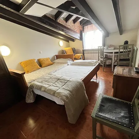 Rural La Pena Casares Kro *